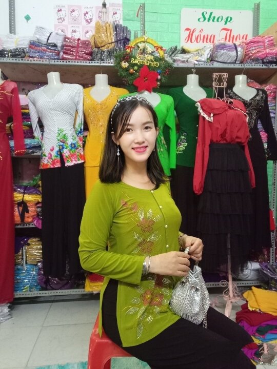 ÁO BÀ BA ÉP ĐÁ CHƯA CÓ QUẦN