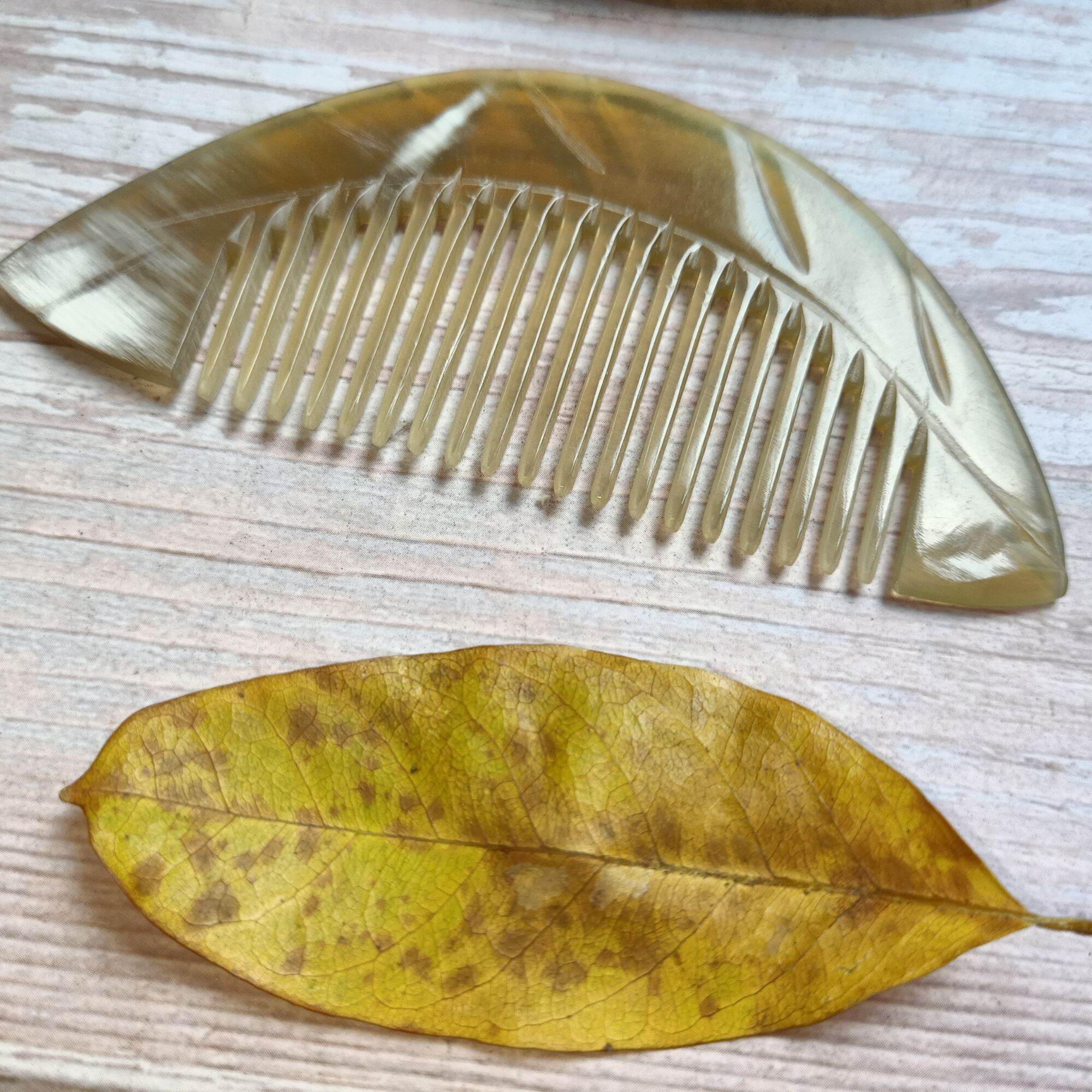 Lược chải đầu bằng sừng trâu tự nhiên chải tóc không gây tích điện, kích thước nhỏ gọn bỏ túi