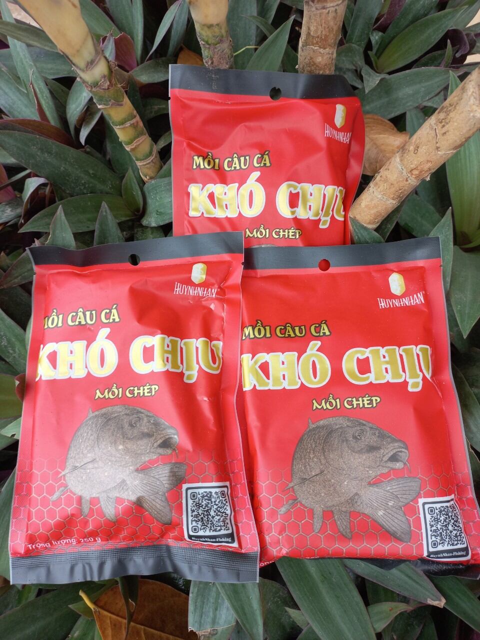 mồi câu cá khó chịu đen, đỏ,lam