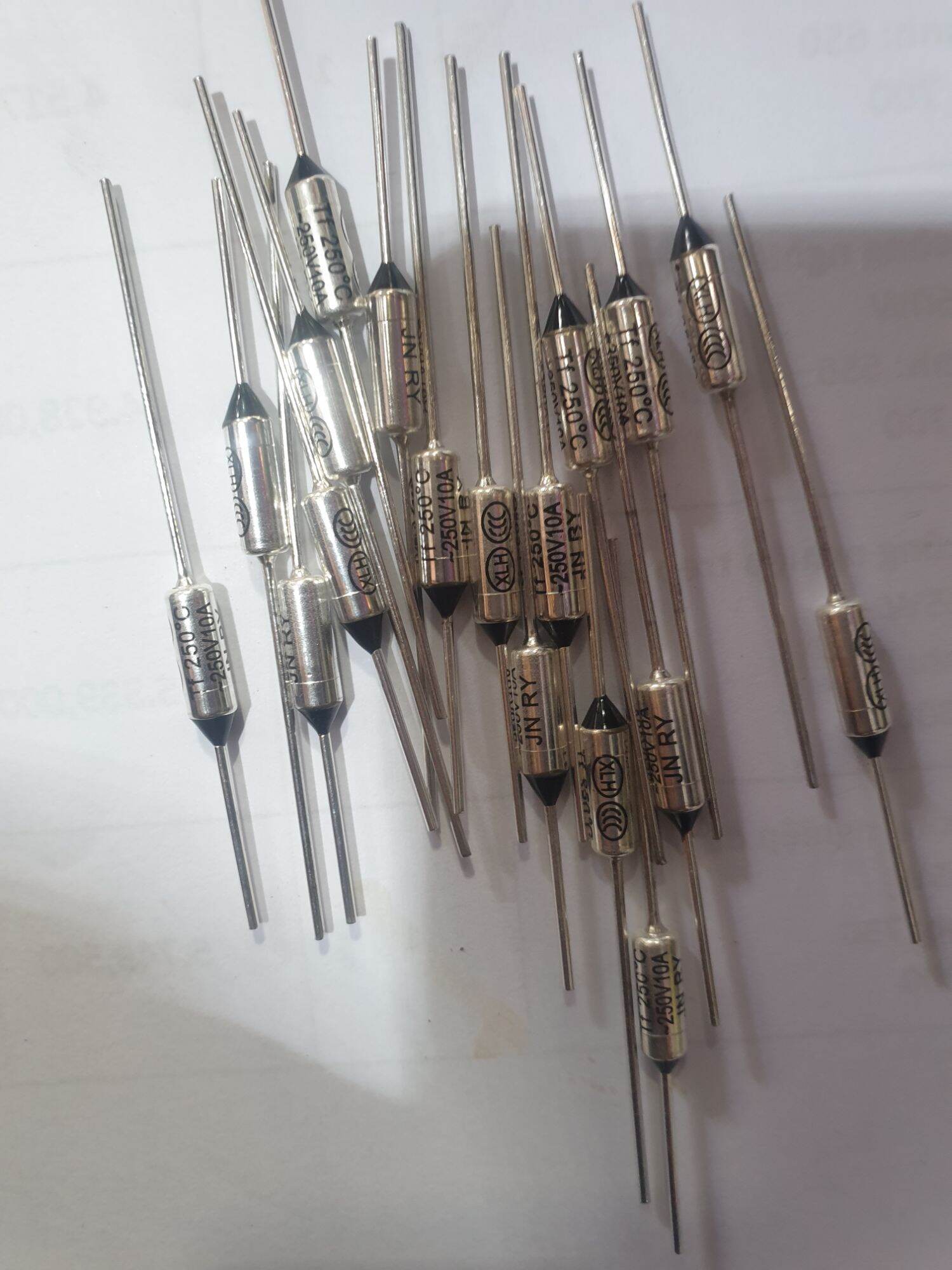 10 cái cầu chì nồi cơm 10A