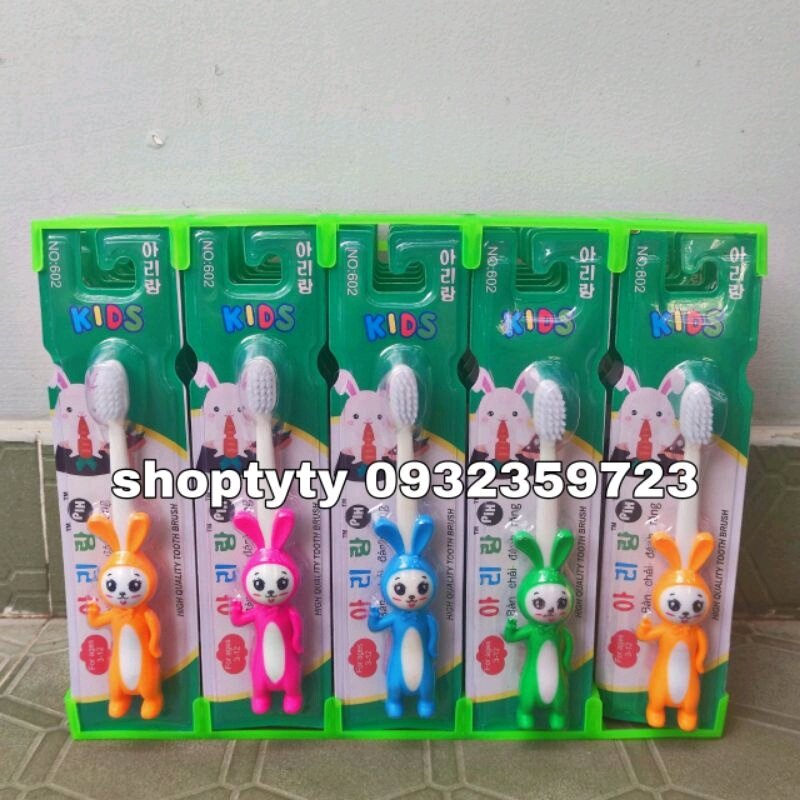 5 Cây Bàn Chải Đánh Răng Bé Nhiều Mẫu Cute
