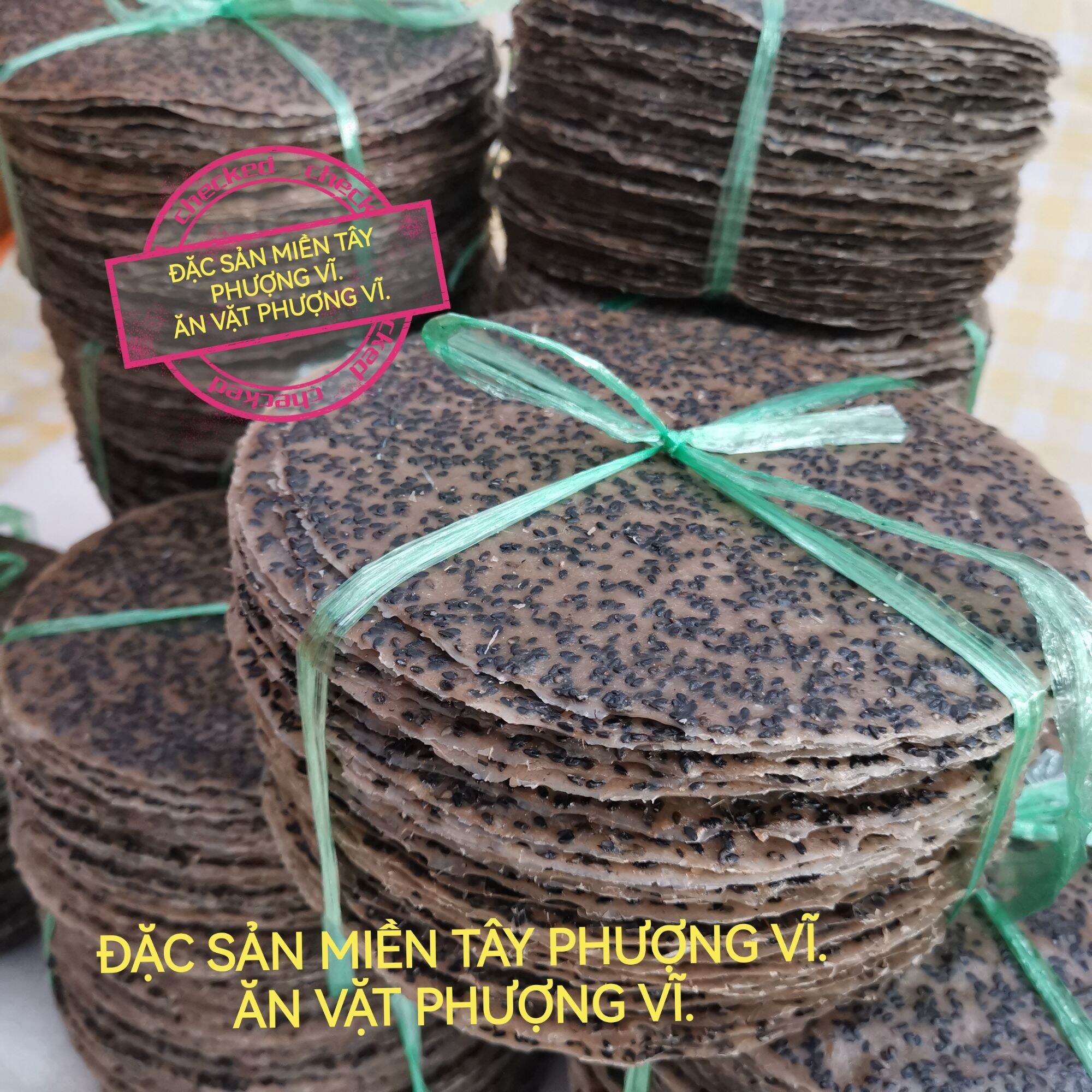 Combo 30 bánh tráng mè đen nước cốt dừa Tây Ninh. Loại chưa nướng 900g /30 cái bánh