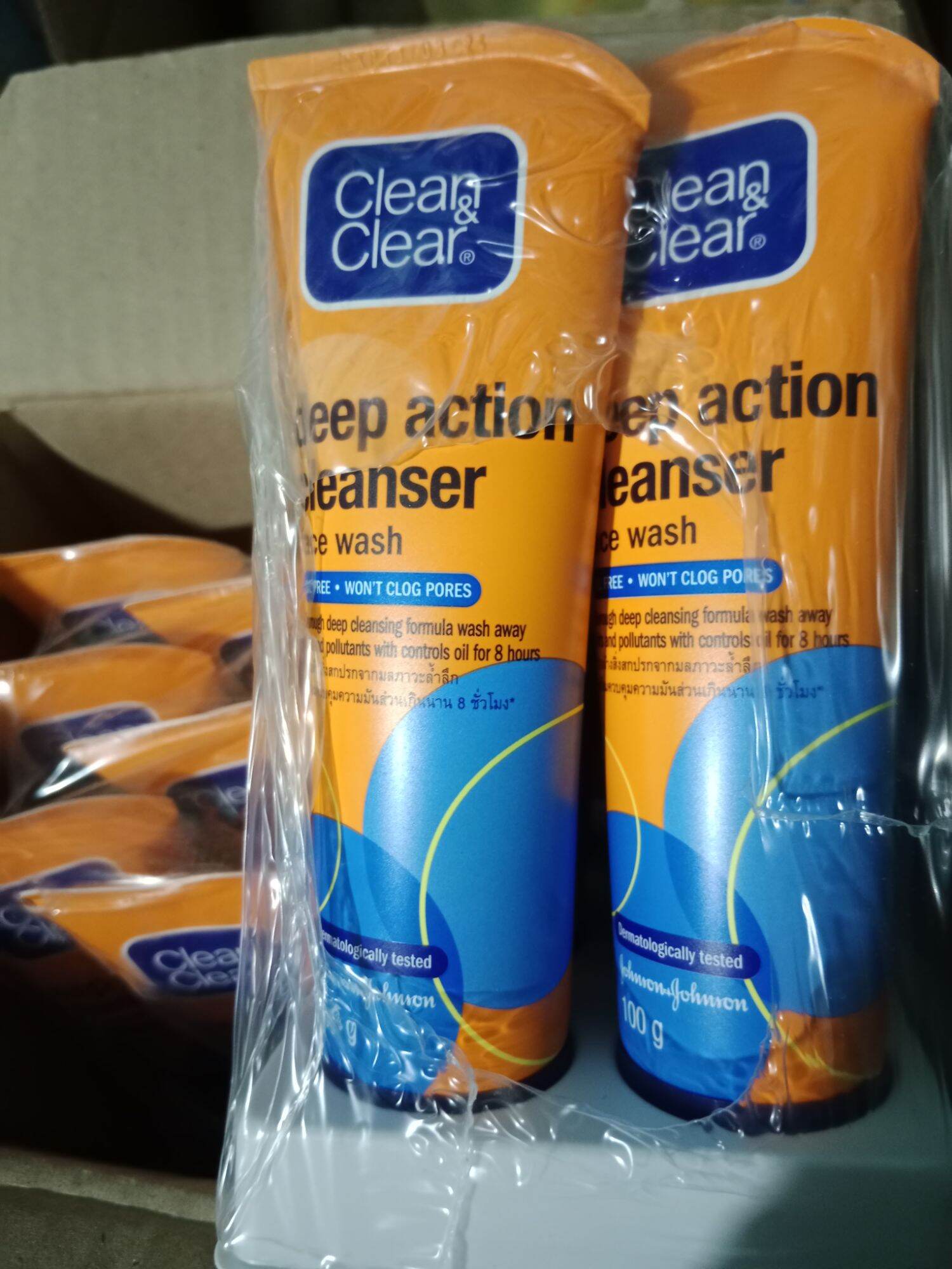Sữa rửa mặt Có Hạt/Không hạt chống nhờn Clean clear 100g