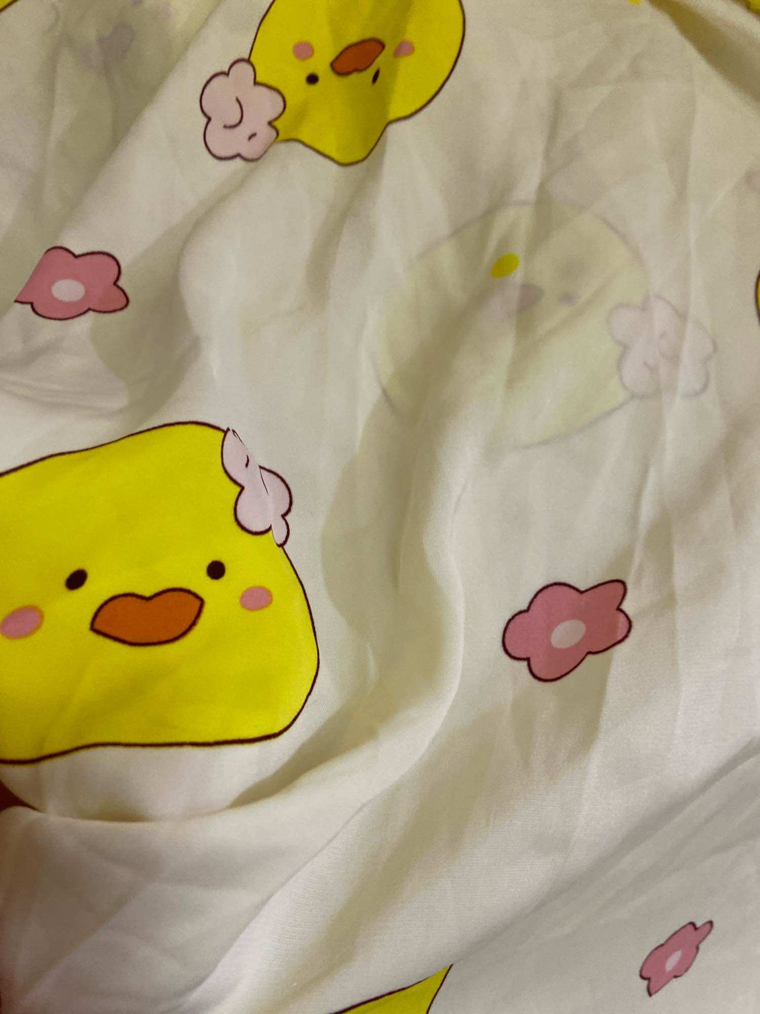 1m8 x 1m5 vải lụa mango gà con mát may bộ váy