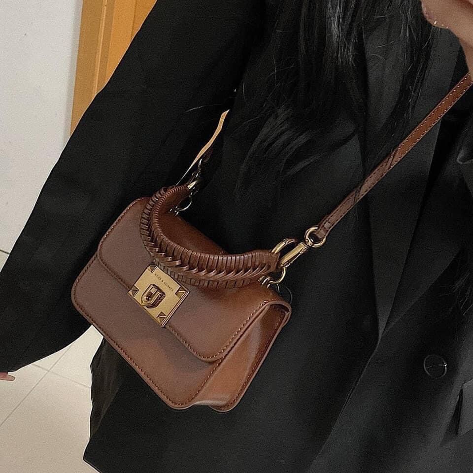 Túi C.K quai đan size 17 khoá gập xuất dư
