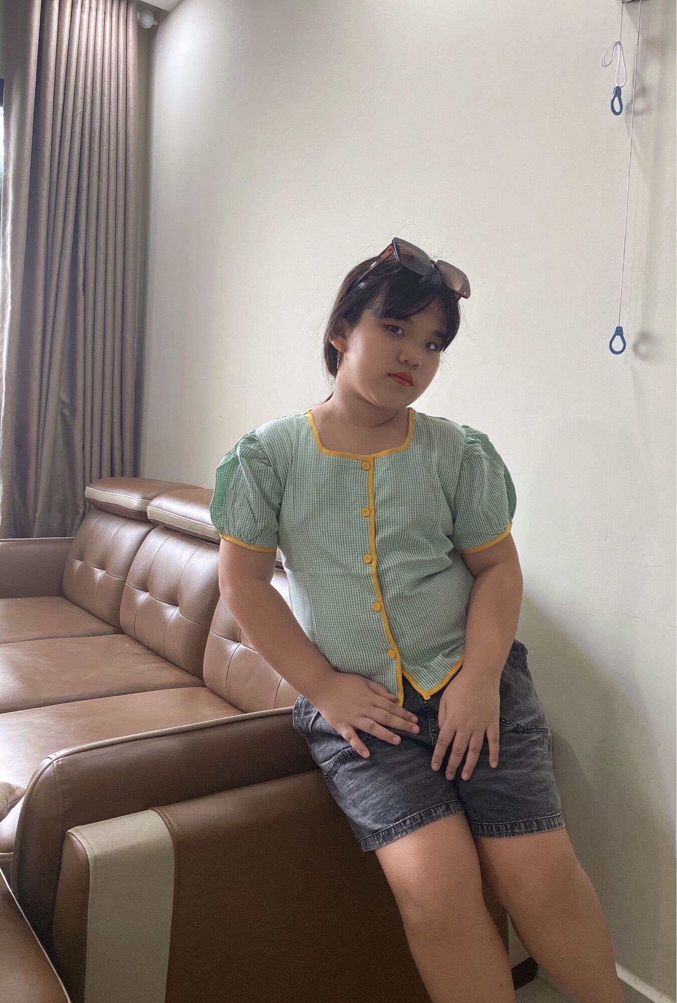 Sét jean đùi bé gái 28-45kg( mẫu mặc 50kg)
