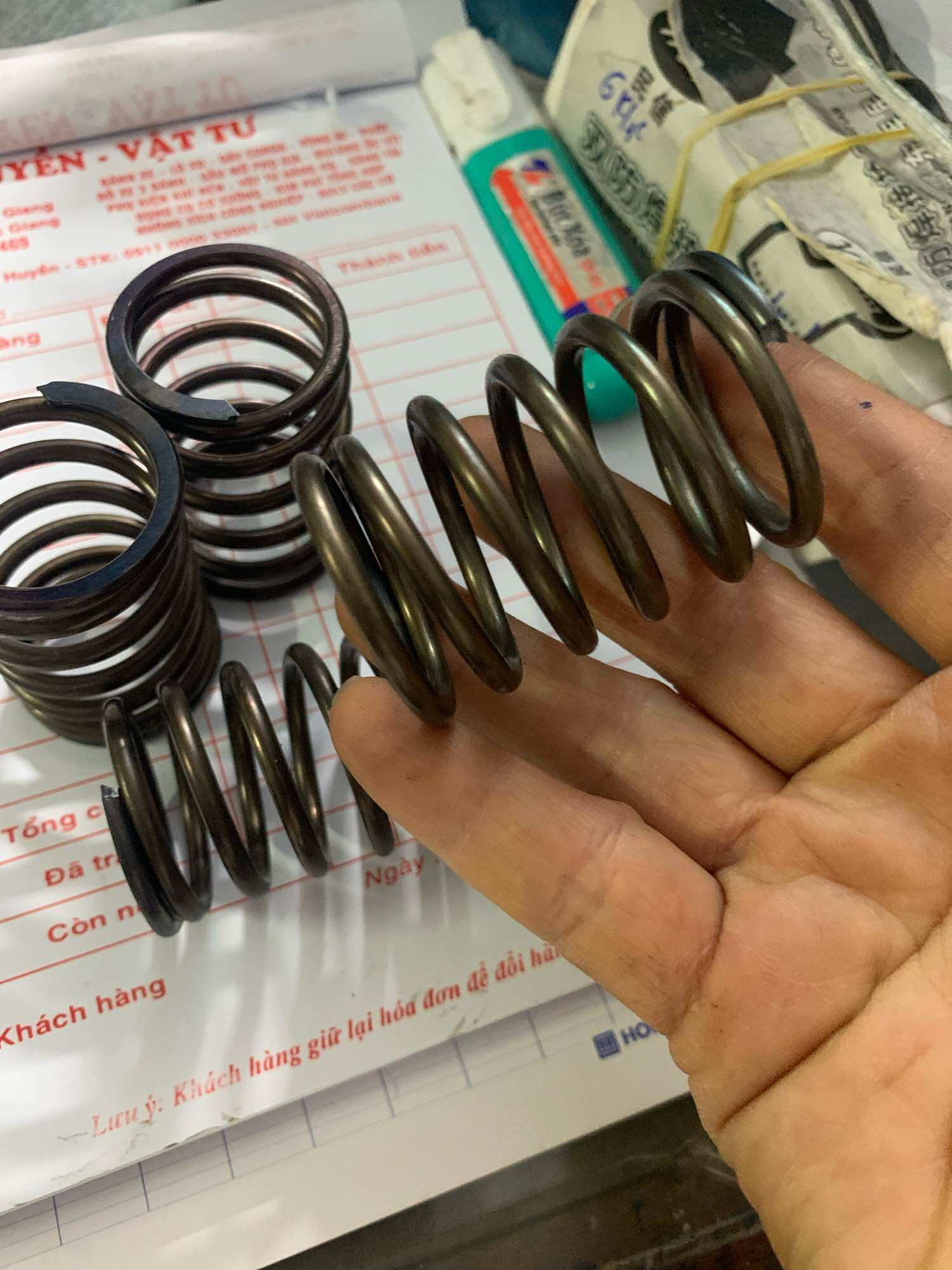 Lò xo nén phi 34 (sợi 3mm;3.5mm dài 50mm)