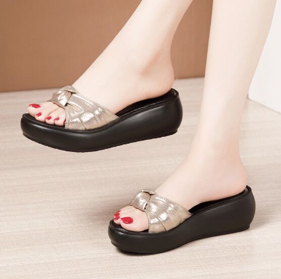 Dép xuồng đế đúc nơ cuộn