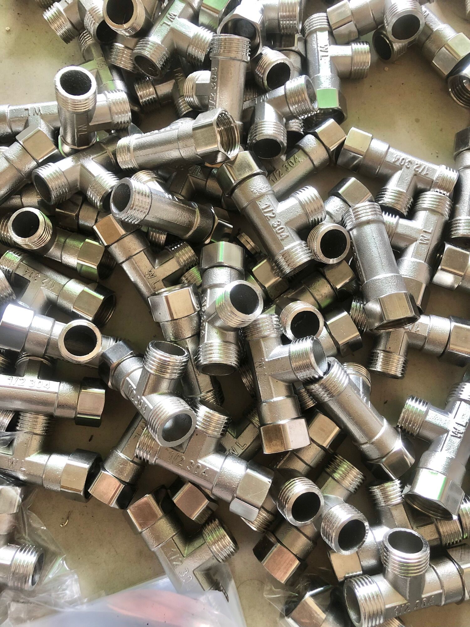 Tê cầu -Tê chia nước inox ren phi 21