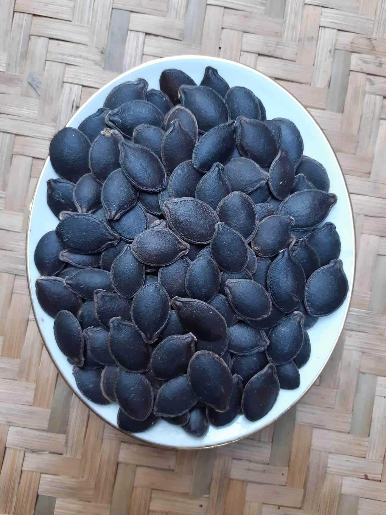 HẠT BÍ MÈO (HẠT BÍ ĐEN) RANG TAY 500G