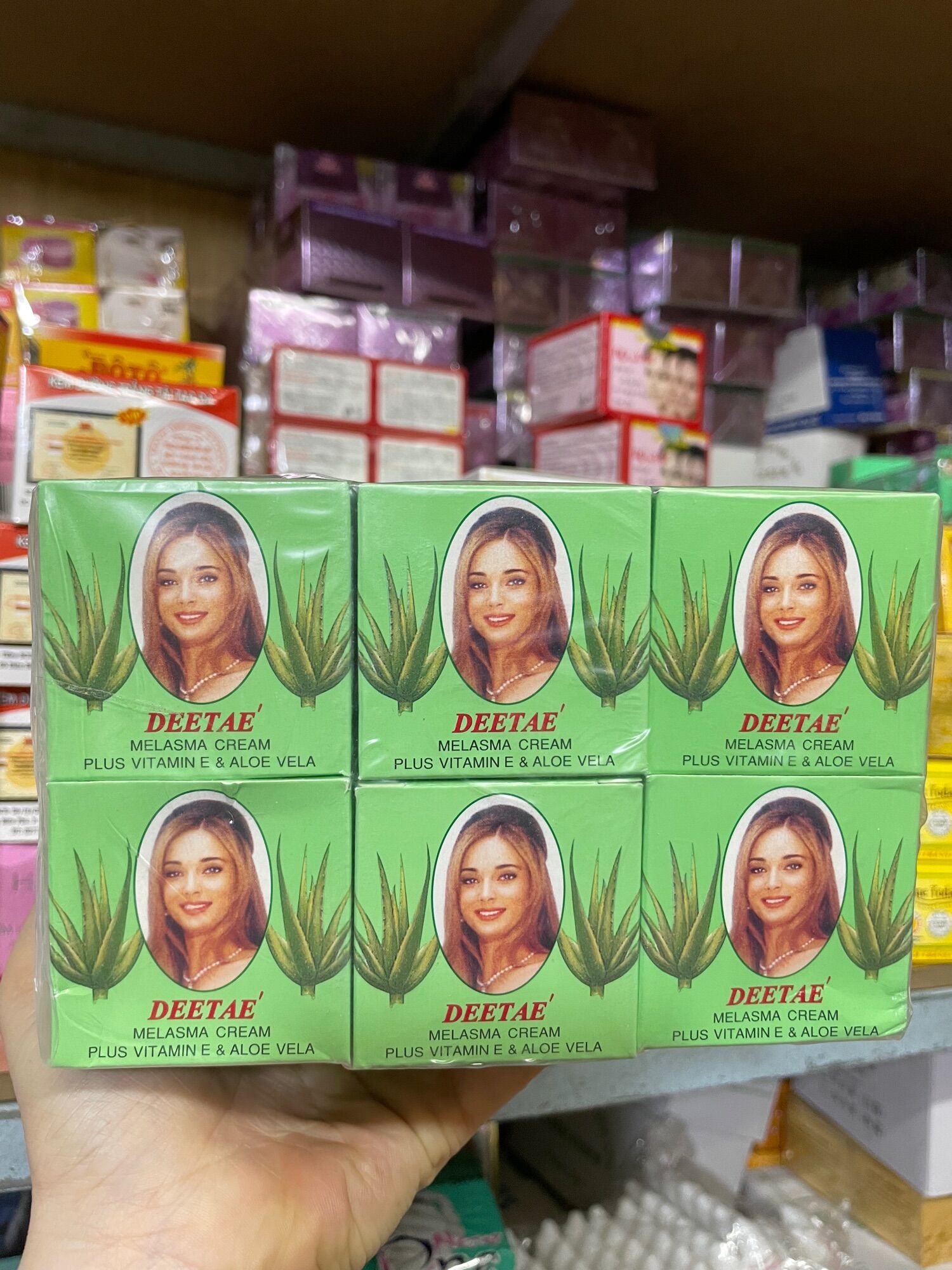 Lố 12h kem Deetae nha đam Thái Lan