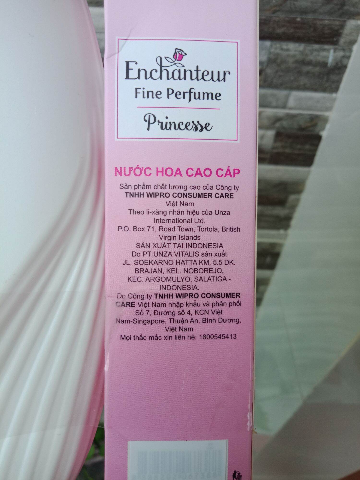 (Tặng nước hoa fullsize) Sữa tắm Enchanteur charming 900g