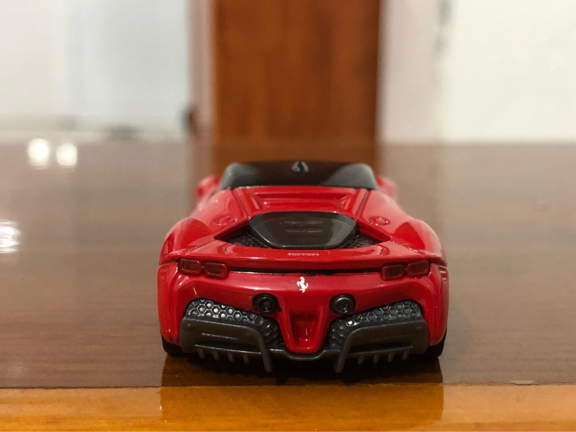Xe Mô Hình TOMICA FERRARI S.P.A and M.C.G 1:64