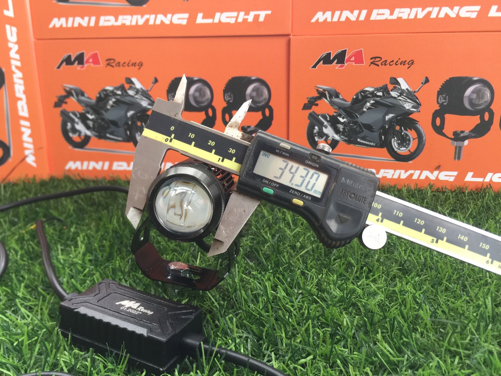 Trợ sáng mini 2 màu COS vàng Pha trắng MAracing 20w. (Giá 1 bóng).