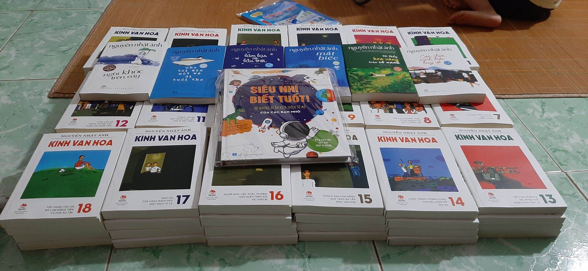 COMBO KÍNH VẠN HOA 18 TẬP TRỌN BỘ (TẬP 1 - TẬP 18)