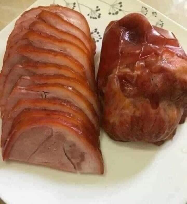 BẮP GIÒ HEO HUN KHÓI