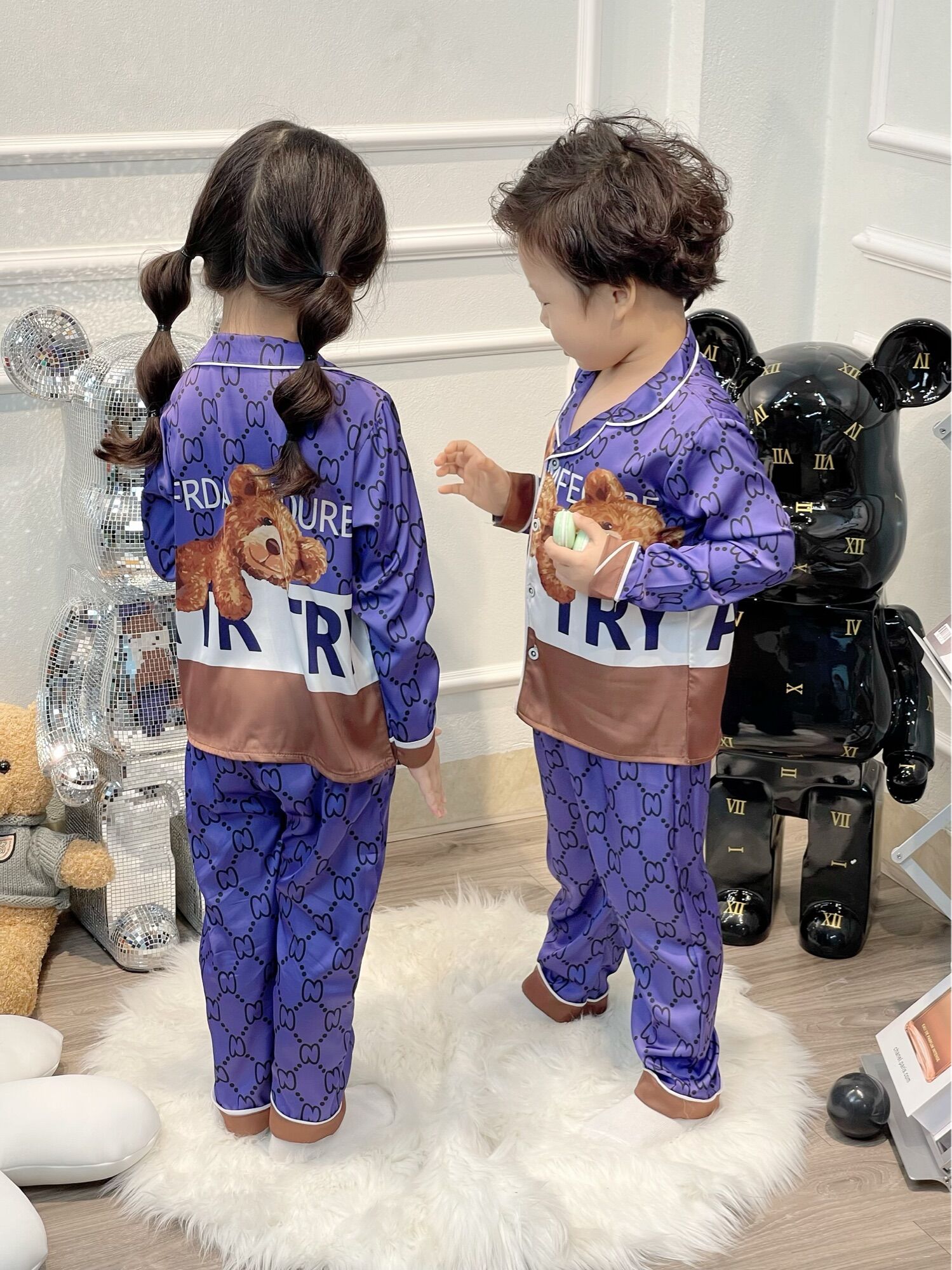 Bộ ngủ Pijama in 3D cho bé trai và bé gái chất lụa satin bé từ 15-32kg