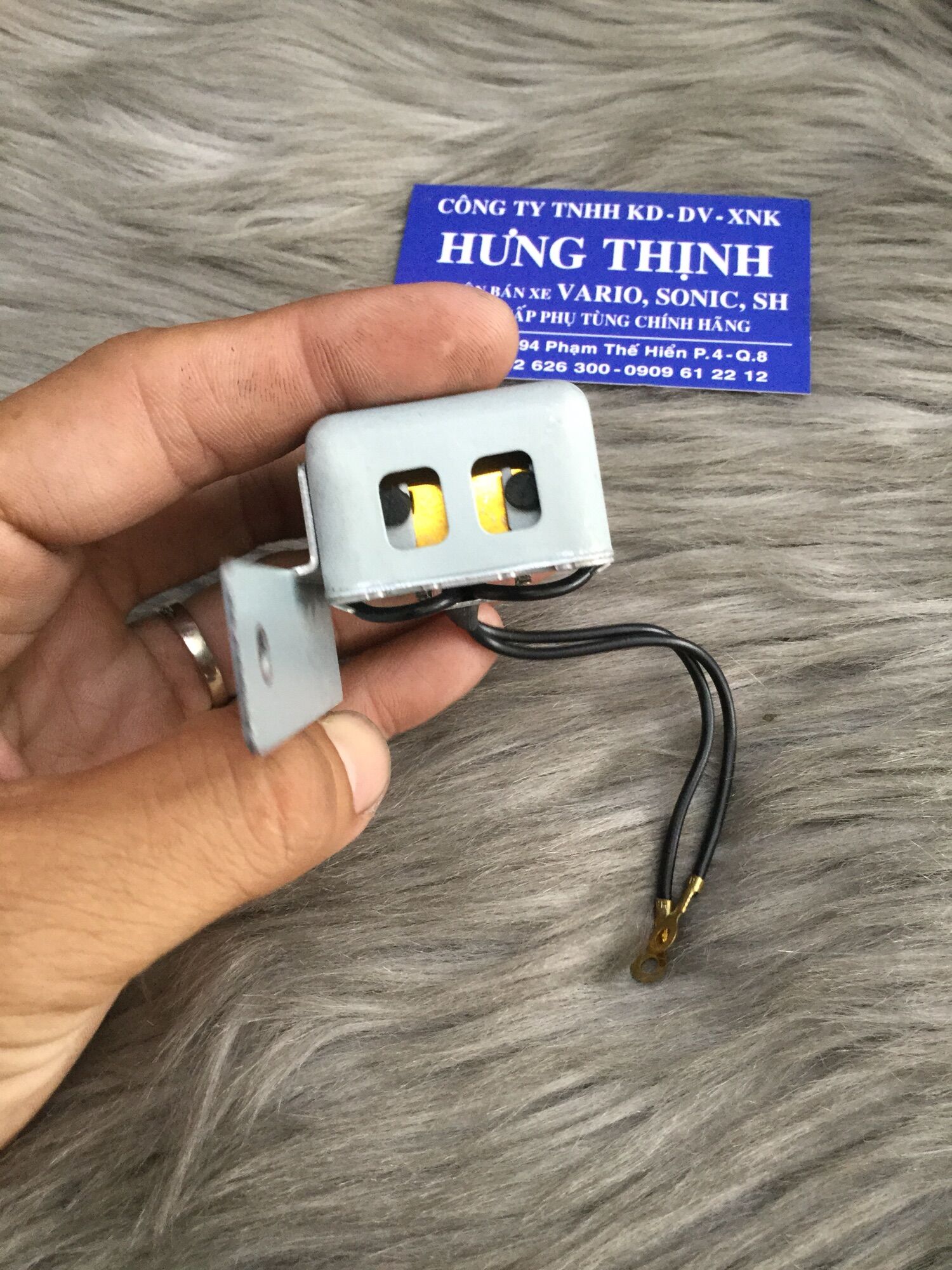 Cục Kêu xi nhan Tin Ton