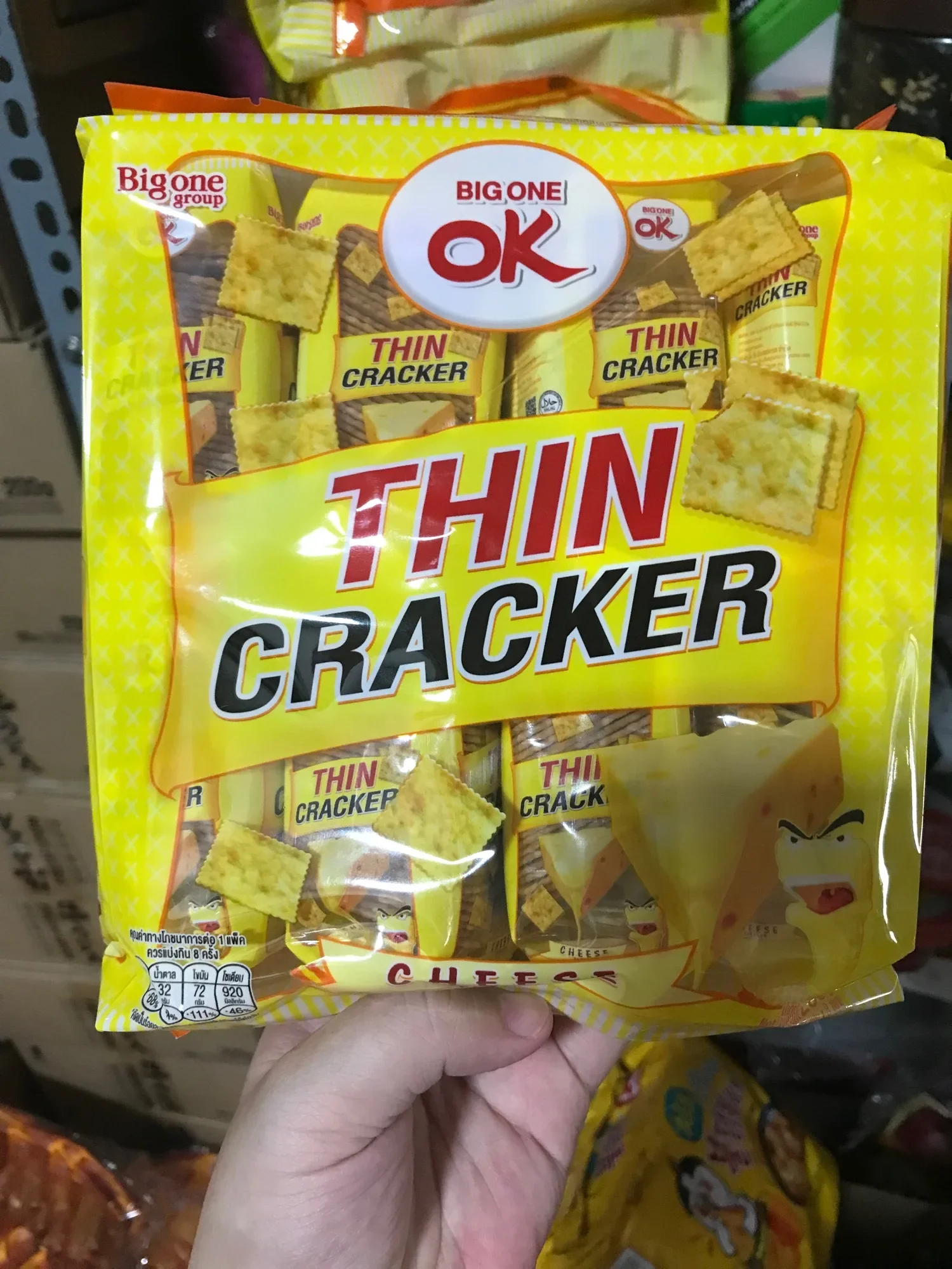 Bánh qui Ok Thin cracker vị phomai 32k/ túi 8 gói nhỏ