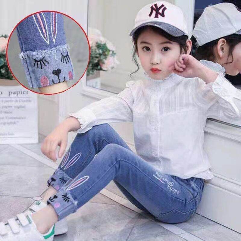 Quần Bò Bé Gái Trang Phục Mùa Xuân 2020 Trang Phục Trẻ Em Sành Điệu Mẫu Mới Quần Rách Quần Ống Côn Co Giãn Tôn Dáng Trẻ Em Kiểu Tây Sành Điệu