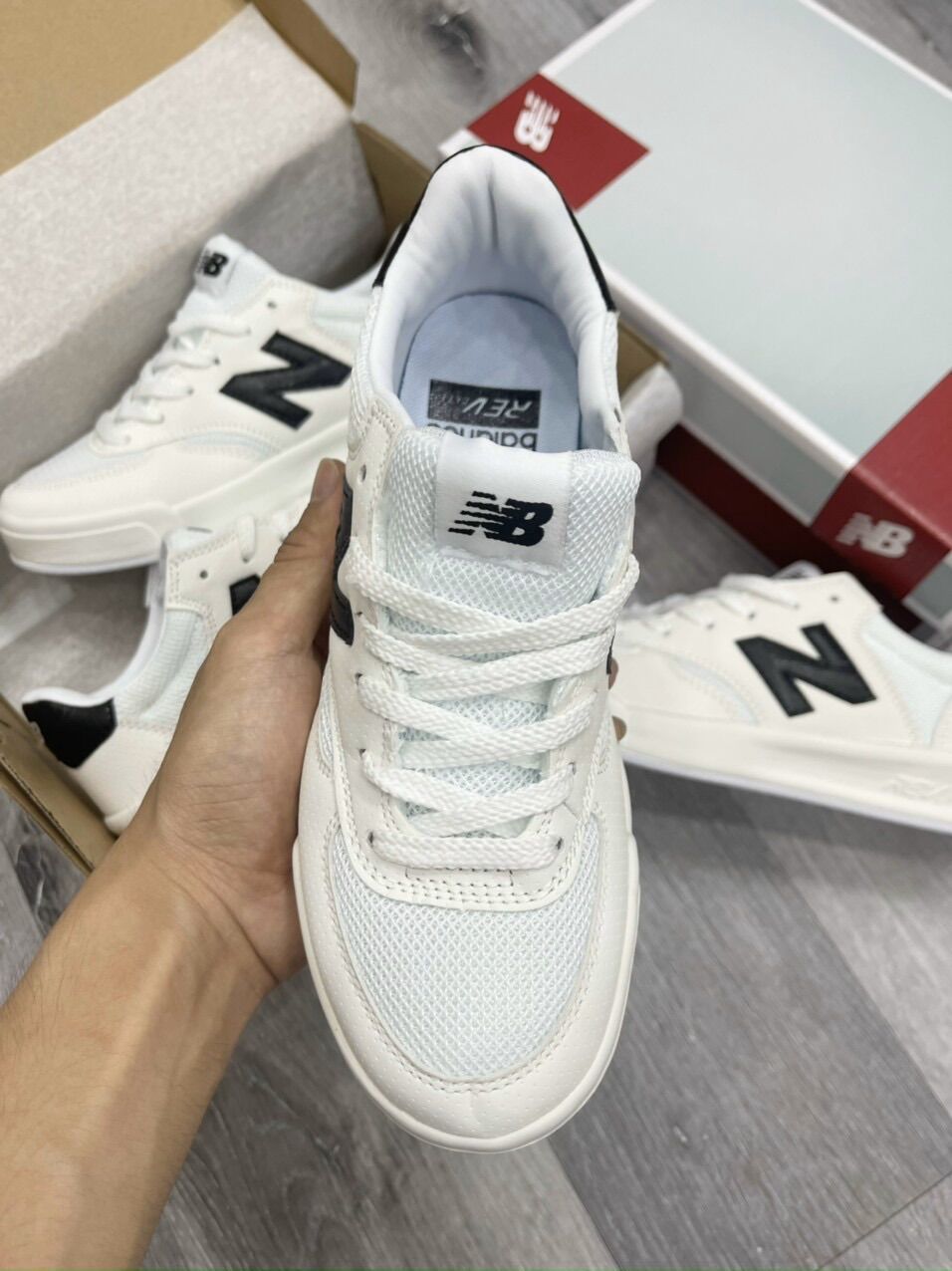 Giày NB crt300 chữ đen phản quang