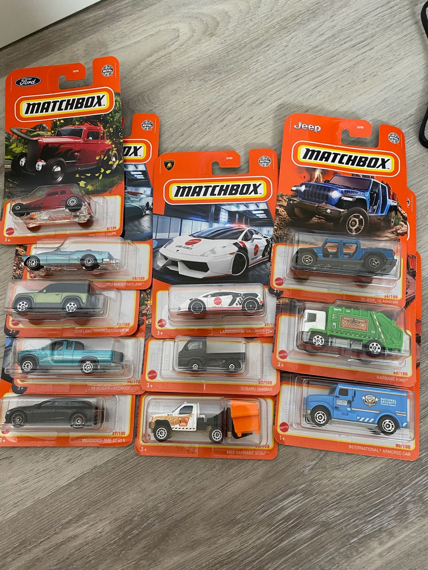Xe mô hình matchbox tỷ lệ 1:64
