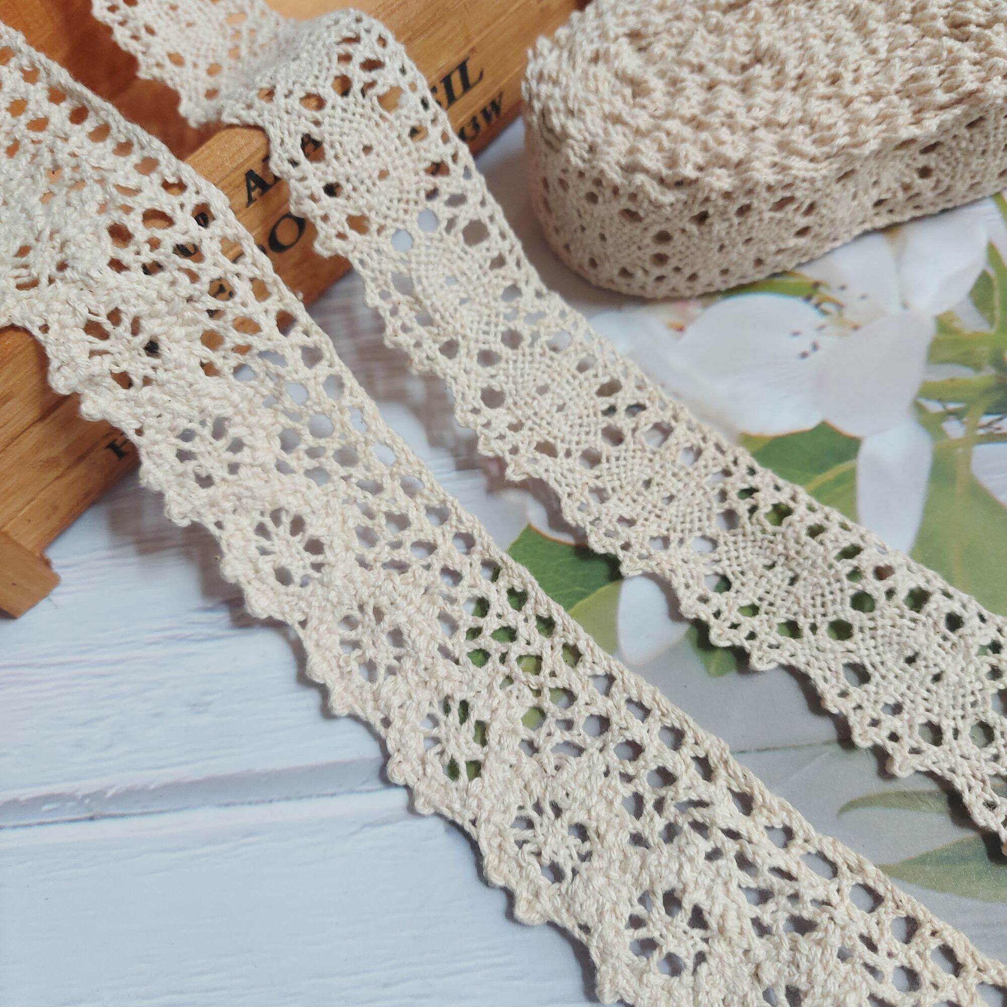 Ren chỉ cotton ,màu mộc ,bản rộng 1.5cm đến 4 cm .