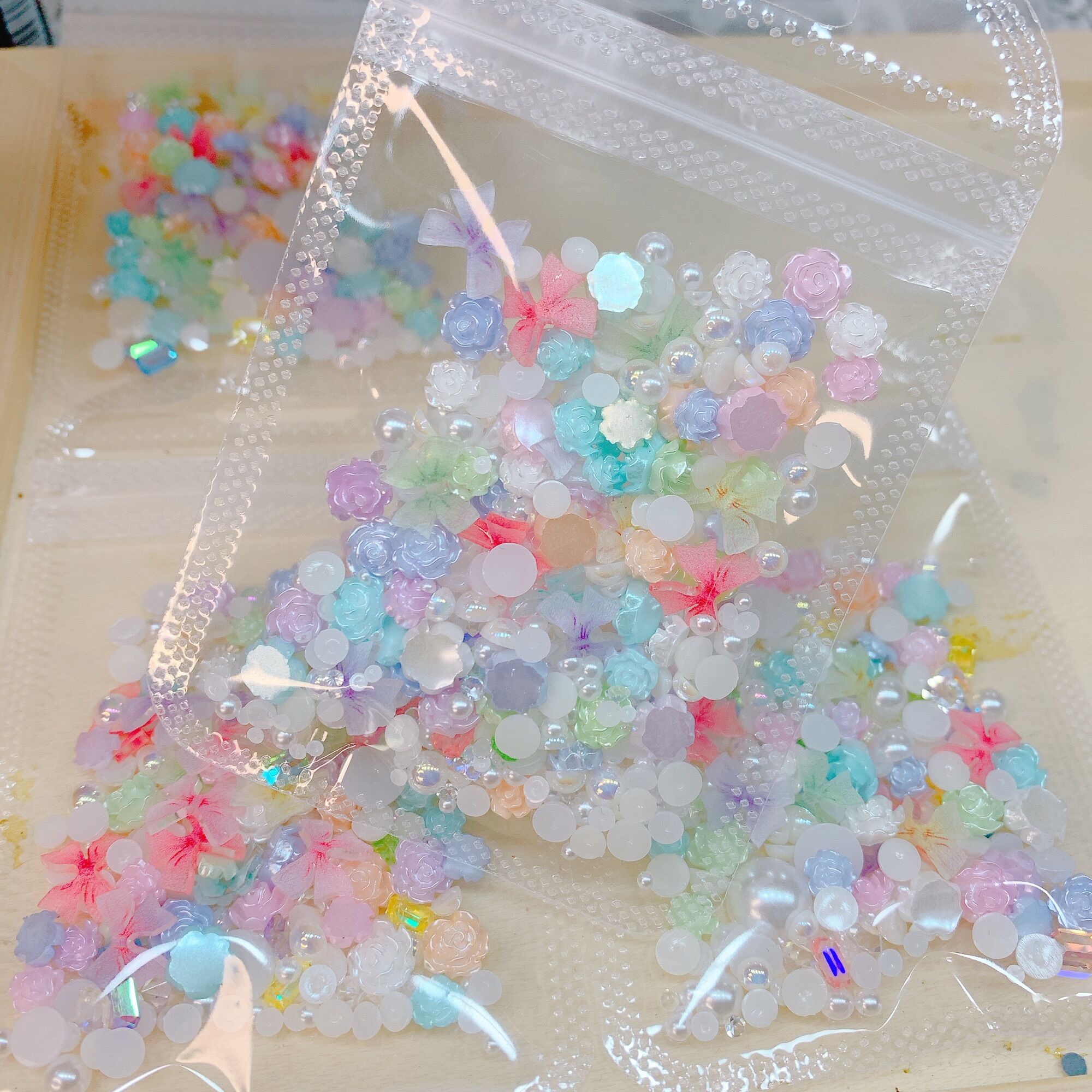 Charm hoa mix màu