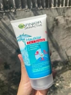 Sữa rửa mặt Garnier ( 3 in 1 ) . Made in Germany