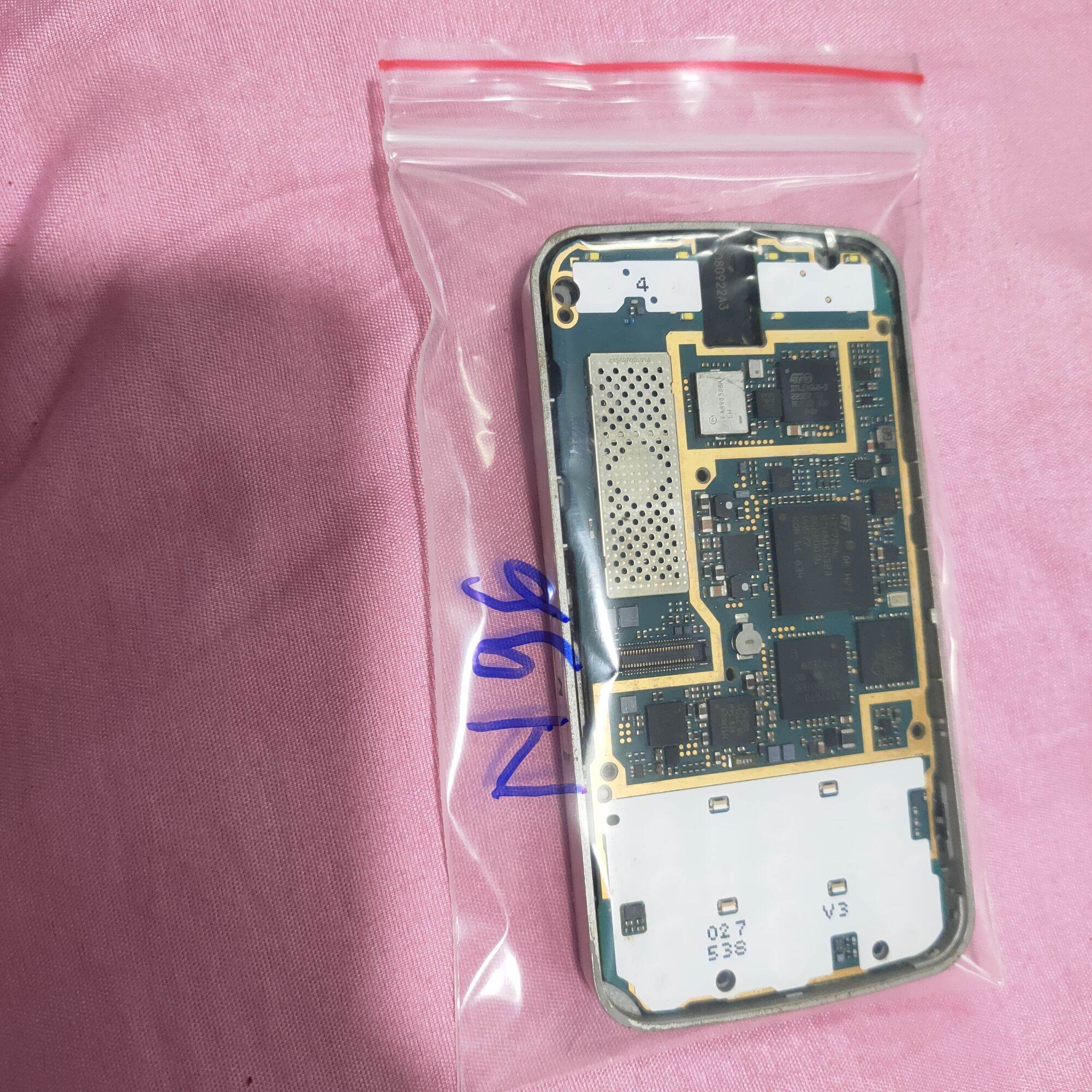 Main kèm sườn điện thoại Nokia N96 zin tháo máy