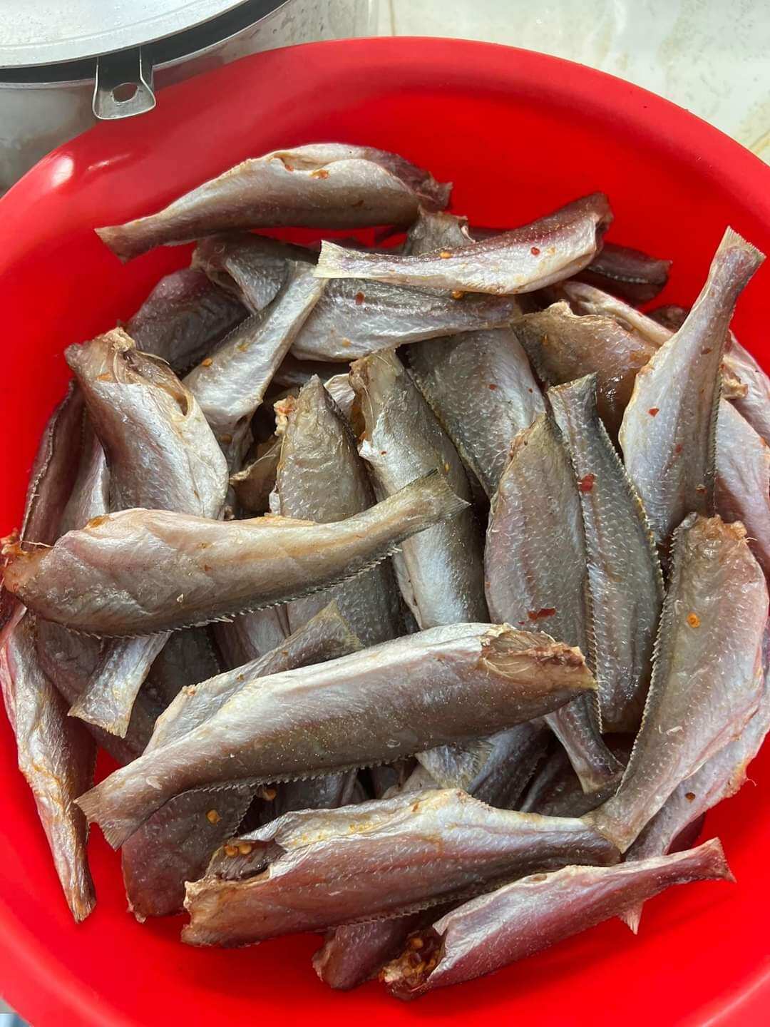 Khô đù 2 nắng hàng lạt,khô cá đù dẻo 1kg size 26-40 con 1kg