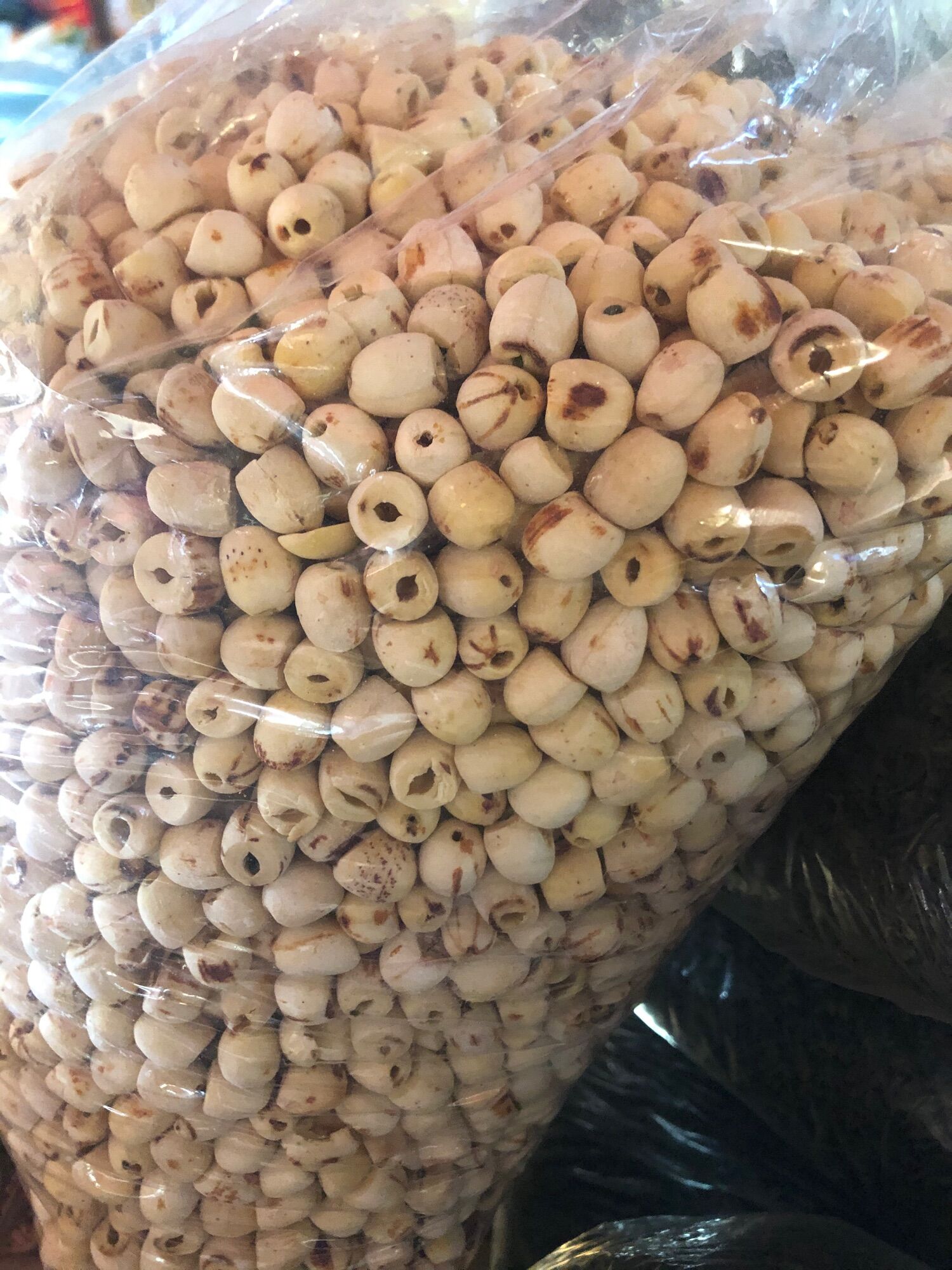 Hạt sen Huế vụ mới ngon thơm và bở