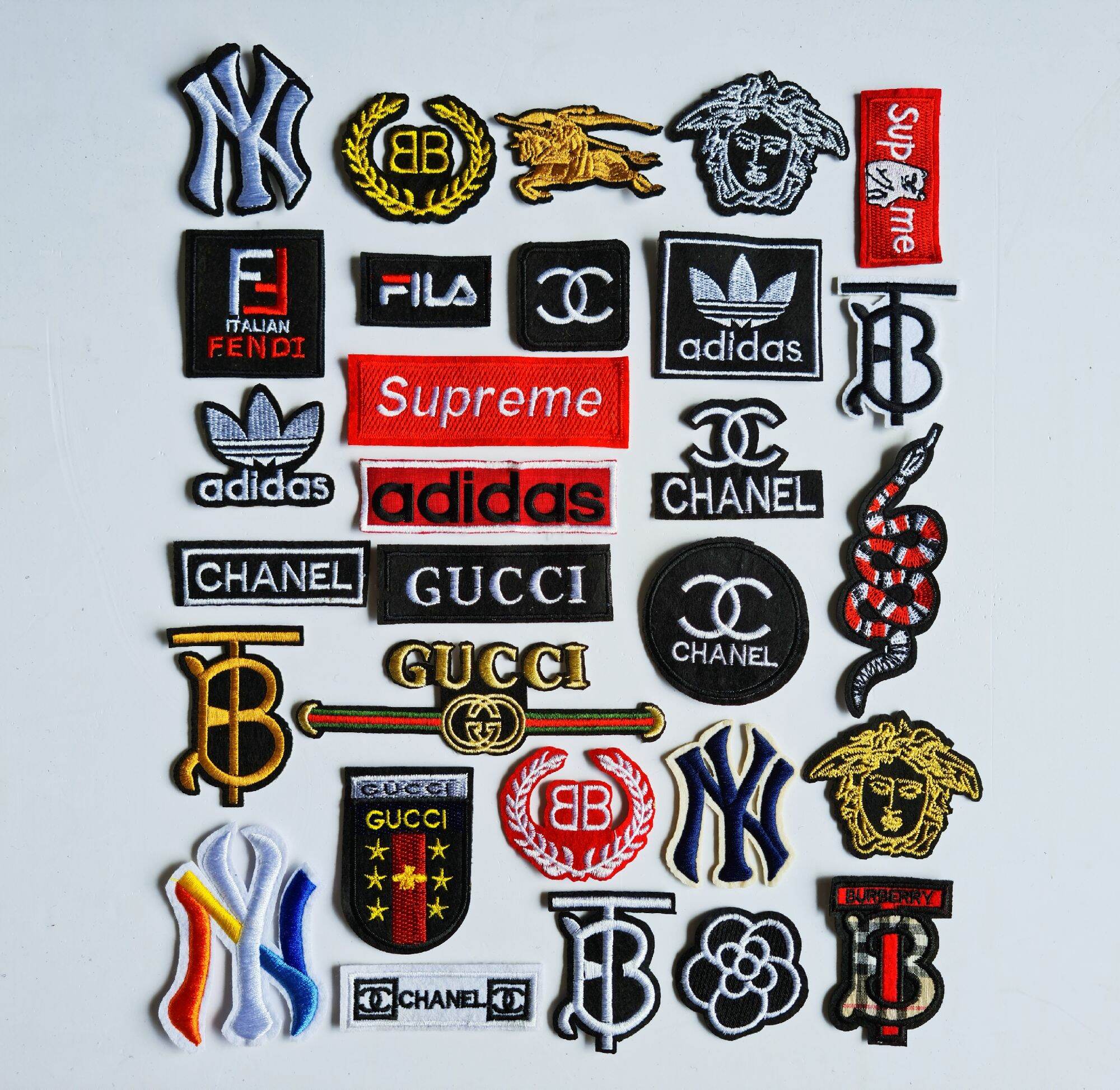 Combo 15 miếng thêu ủi logo thương hiệu cao cấp dùng trong trang trí quần áo