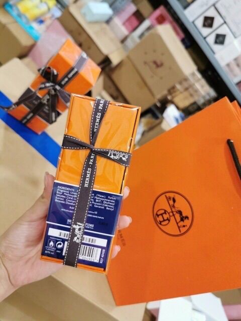 Nước hoa unisex Hermes Eau de Cutron Noir 100 ml