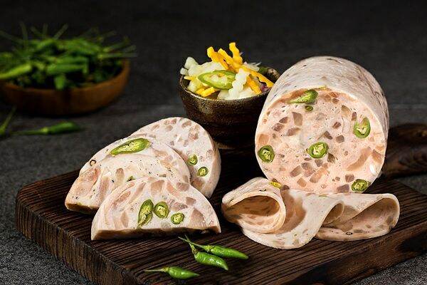 Chả lụa tai heo ướt xiêm nhà làm Cô 4 Bình Định (0.5kg)