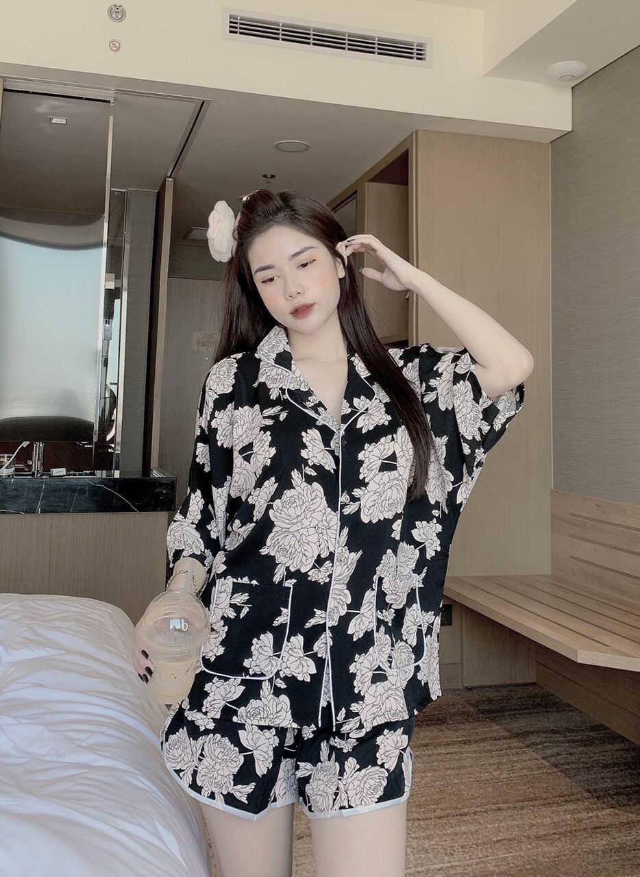Bộ Đùi ngủ lụa mango cánh dơi xuất sắc