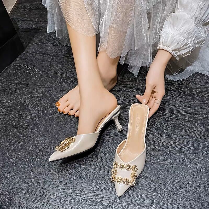 Guốc dép gắn nơ vuông cao 7 phân gót nhọn bít mũi c36nvvang