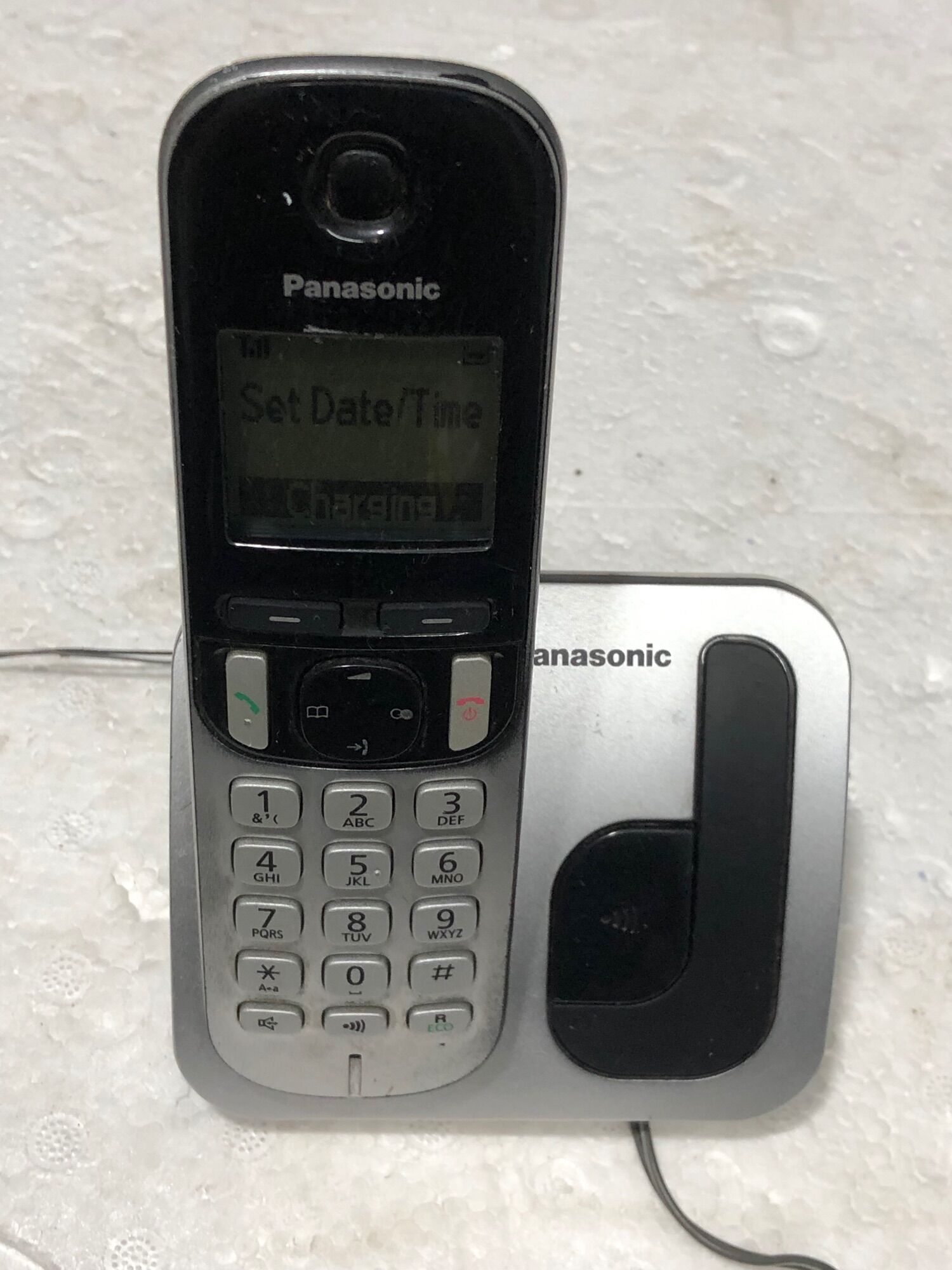 Điện thoại mẹ bồng con Panasonic KX-TGC210,6411