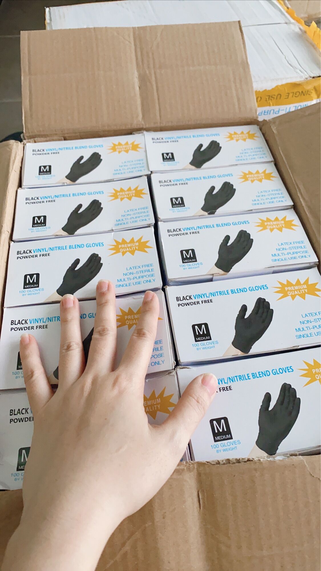 Găng Tay Y Tế Đen Ko Bột Size M [ hộp 100 chiếc]