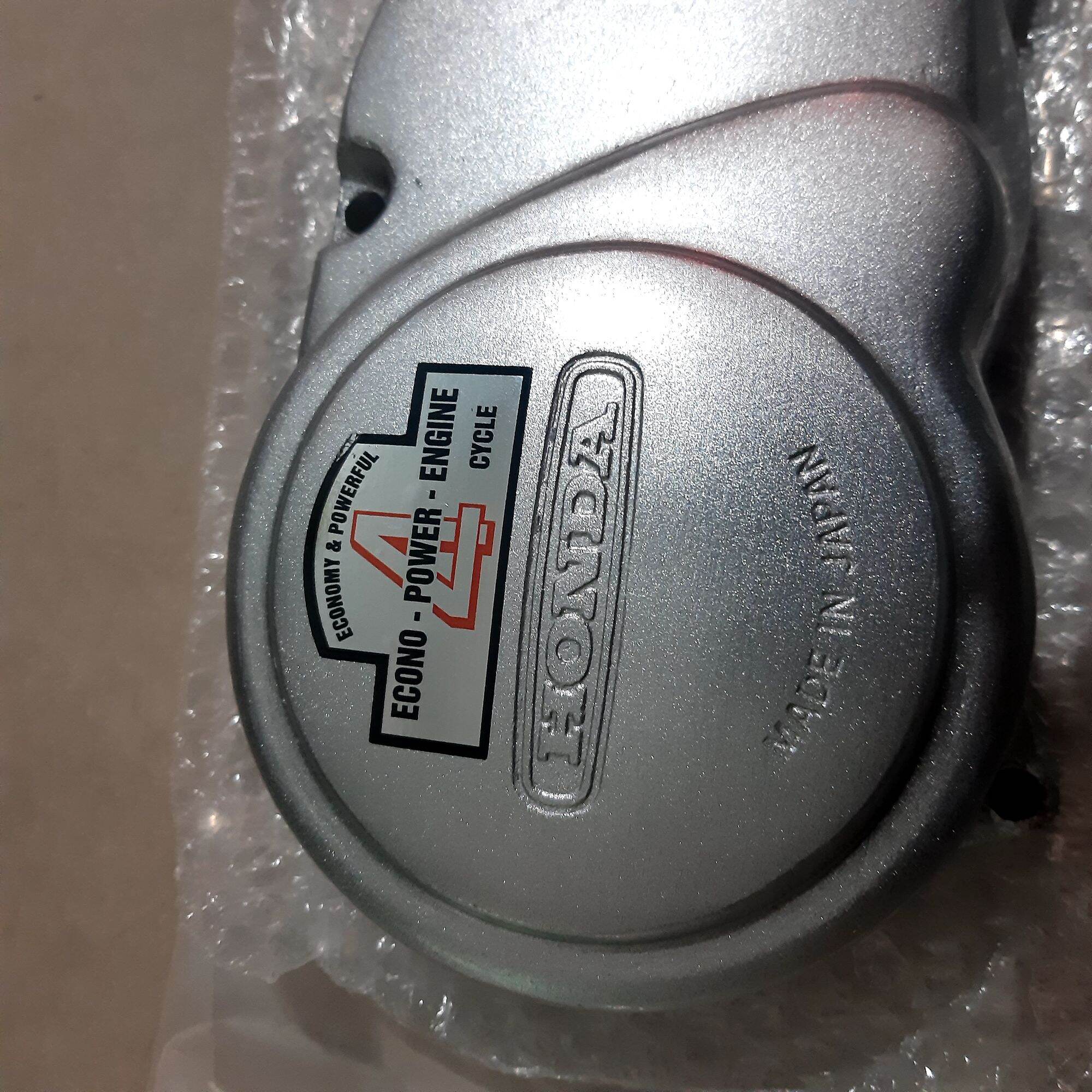 Nắp đuôi cá gắn xe 67
