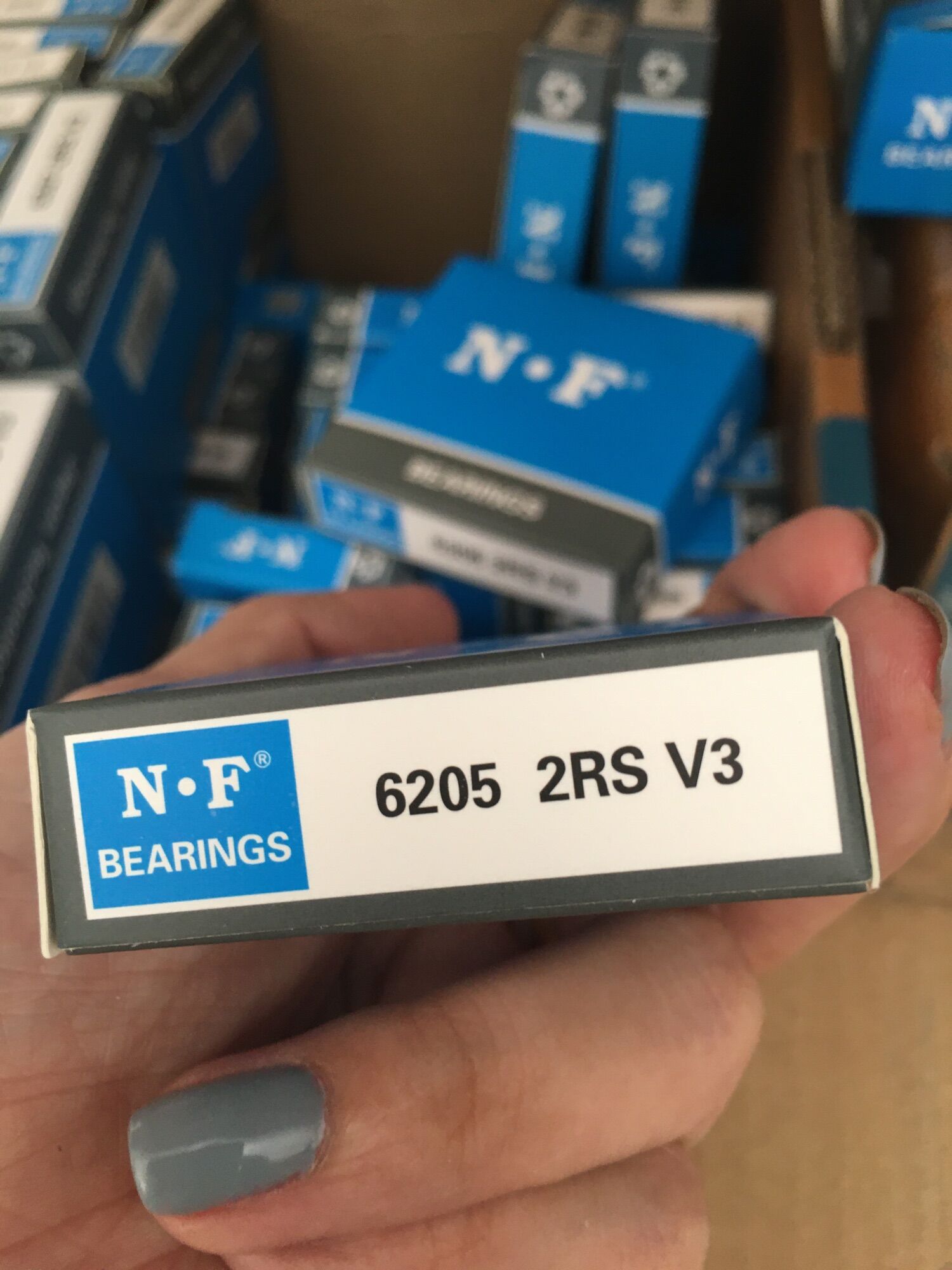 10 vòng bi 6205-2rs hàngnf nhật kt: