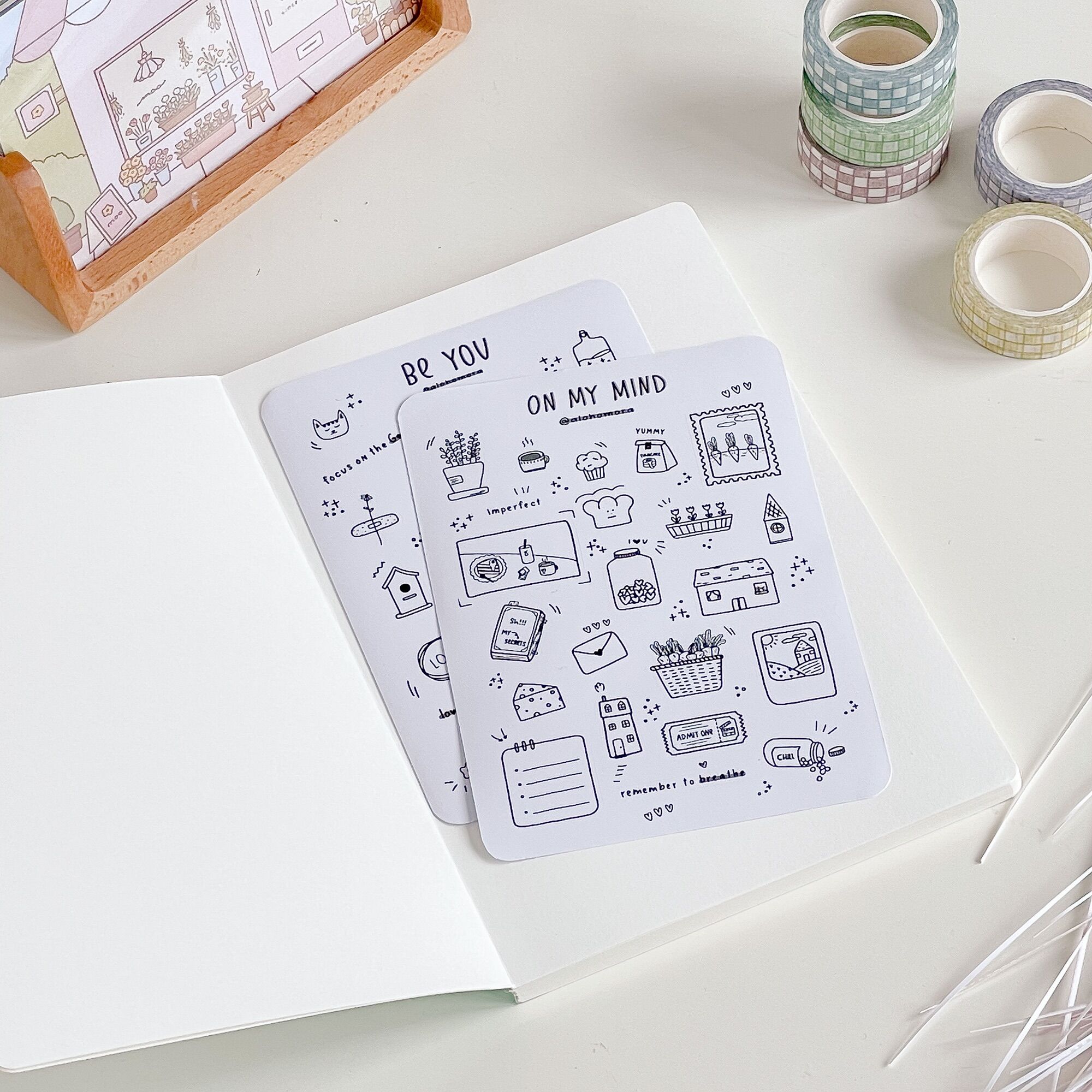 Hình dán sticker trắng đen đơn giản doodle On my mind