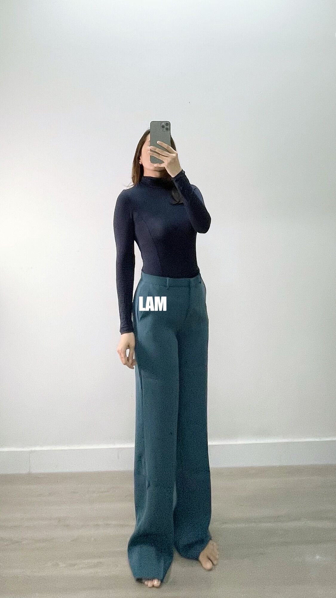 Quần MNG
