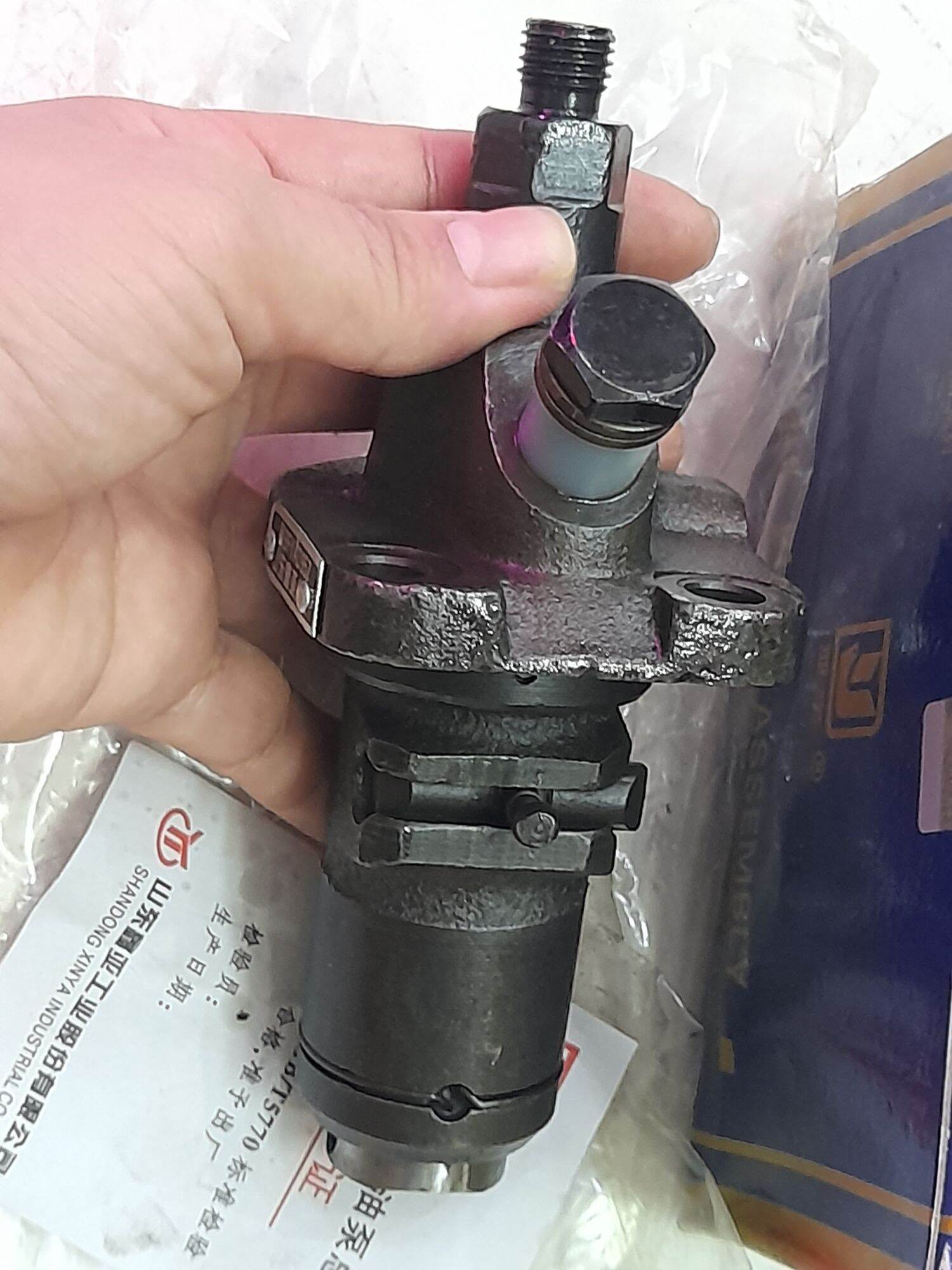 Heo dầu/tổng bơm máy nổ d24/d6...
