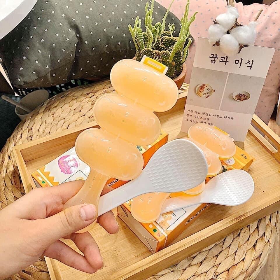 Khuôn làm cơm nắm tròn, cơm lắc cho bé