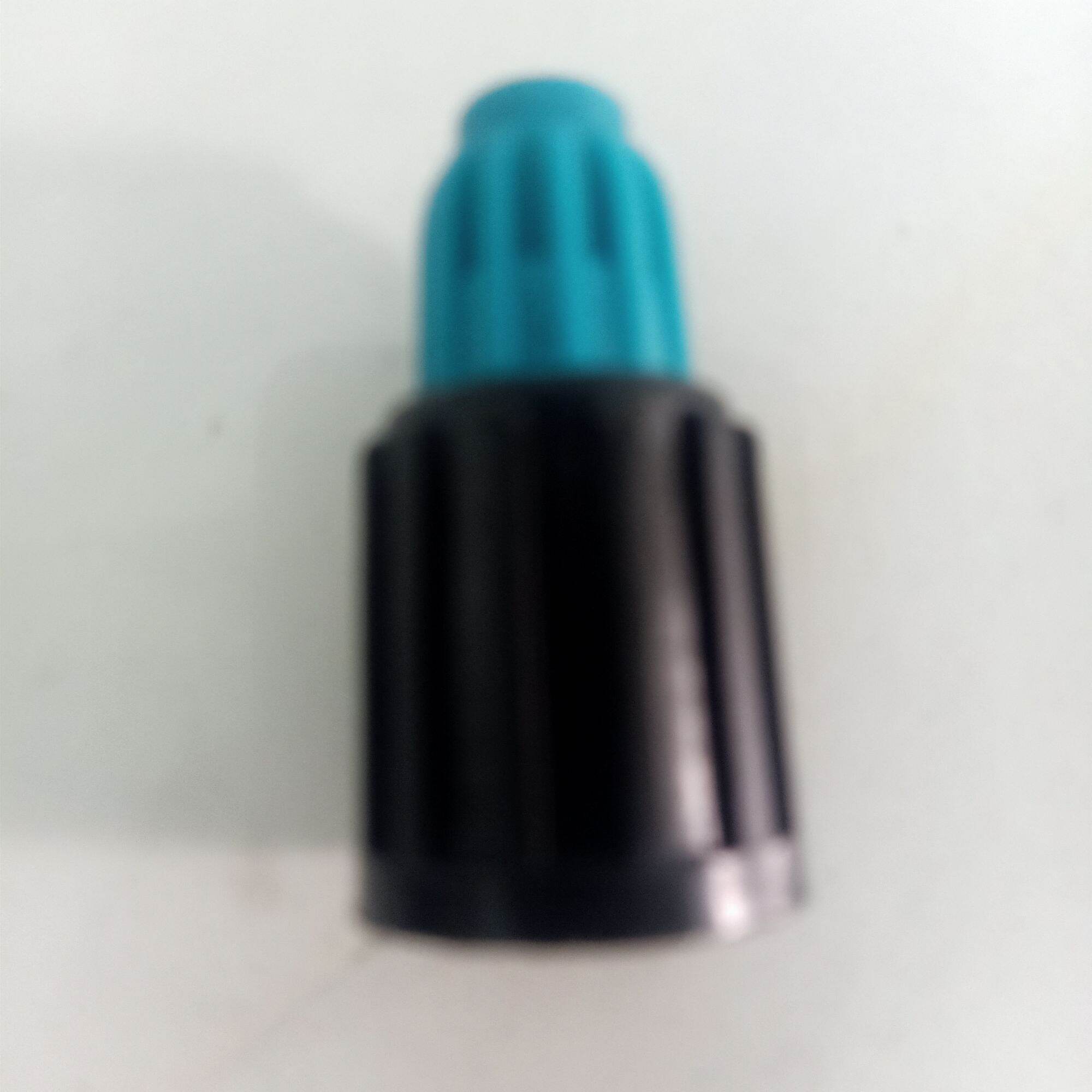 Cần ngắn bình xịt tưới cây Suvina 2L