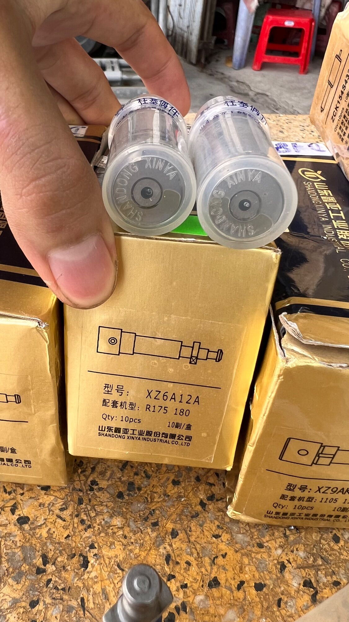 Ty bơm máy D6,D7,D8,D9,D12,D15,D22,D24,D28