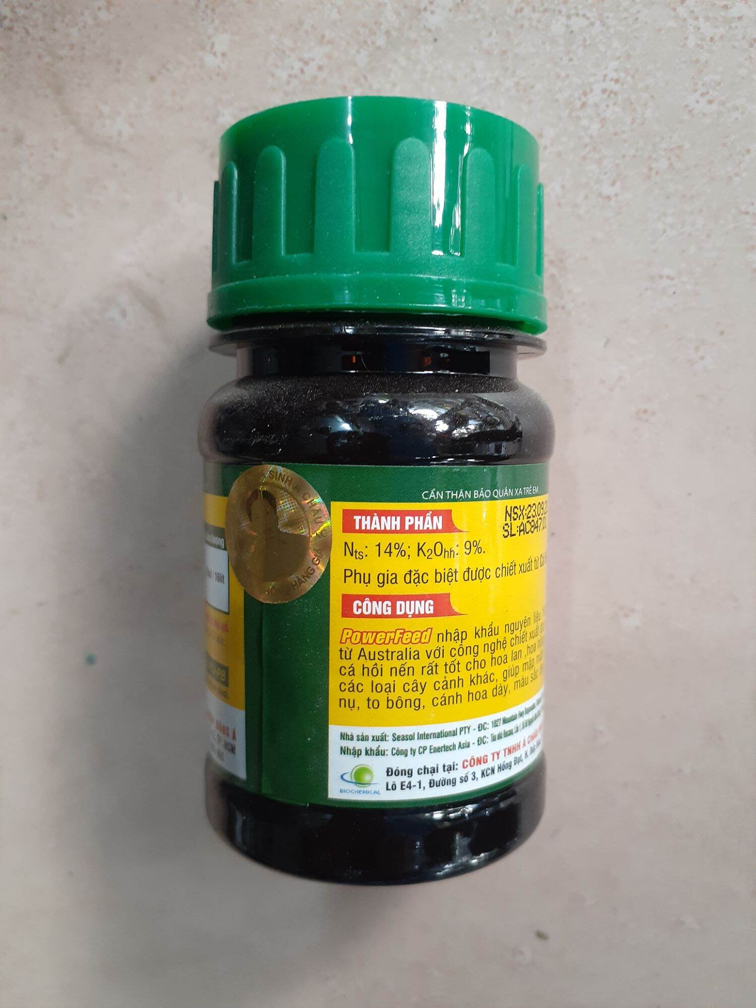 Phân cá PowerFeed - Mập mầm, to hoa, dày cánh (Chai 100ml)