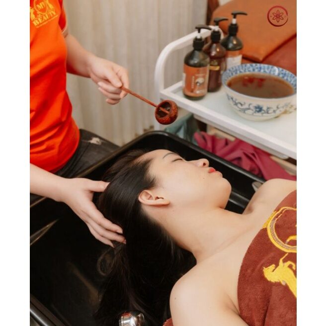 Thảo Dược Canh Gội Đầu Dưỡng Sinh Thượng Phu Thảo
