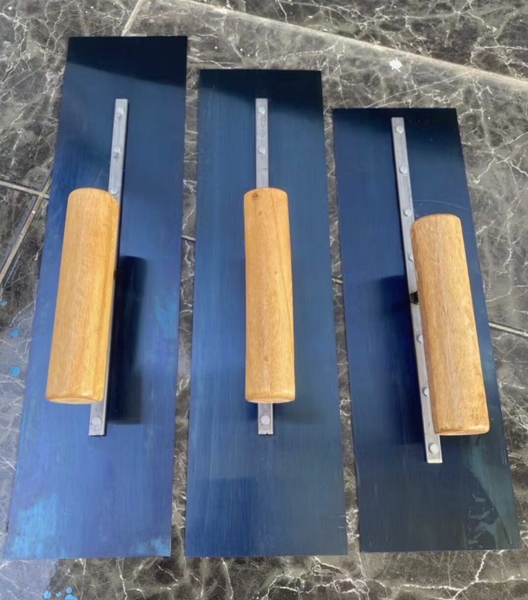 Dao Thép Trét Bột Siêu Mỏng Đồng Tâm -3Yem *100mm-Chuyên Dụng Cho Thi Công Epoxy ,Chống Thấm Polyurethane ,Neomax201